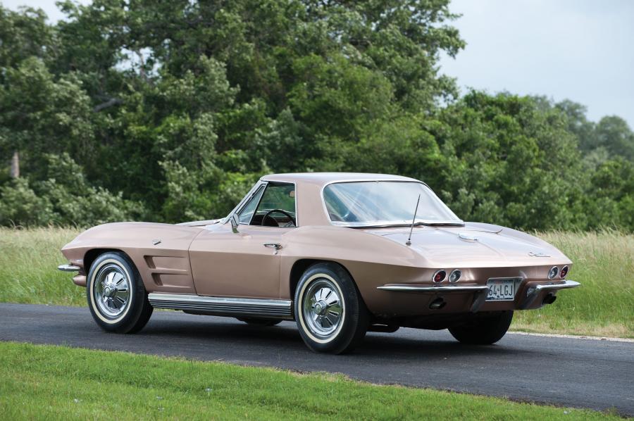  Chevrolet Corvette Stingray Convertible 1964 года  (фото 19 из 22)